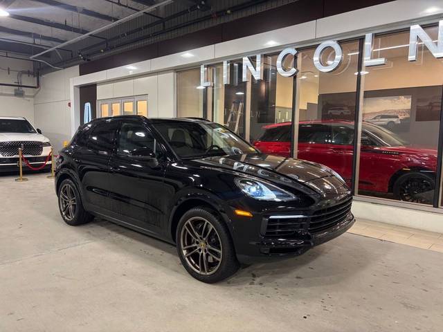 2021 Porsche Cayenne AWD photo