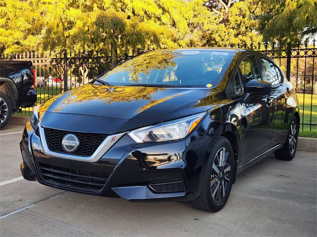 2021 Nissan Versa SV FWD photo