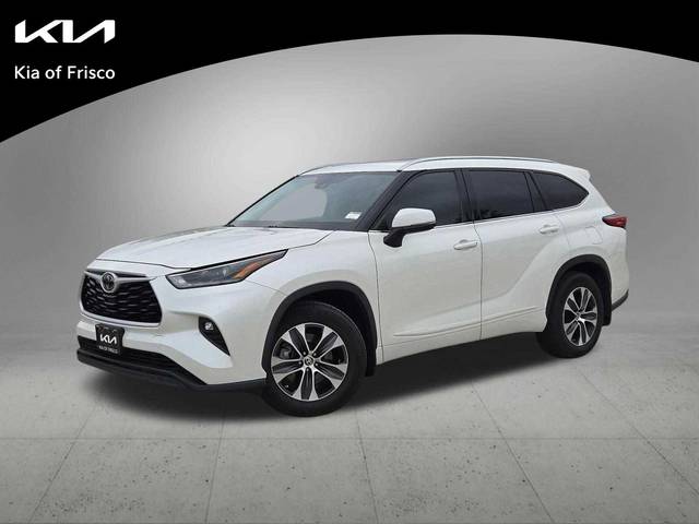 2021 Toyota Highlander XLE FWD photo