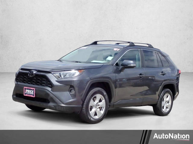 2021 Toyota RAV4 XLE AWD photo