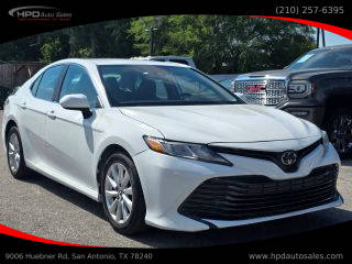 2020 Toyota Camry LE FWD photo