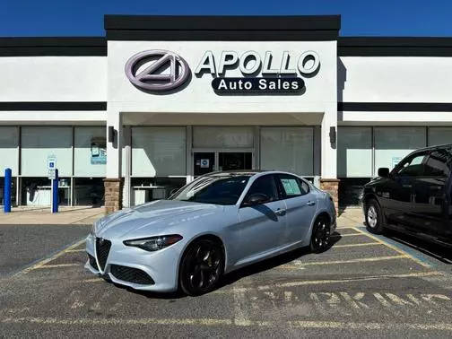 2021 Alfa Romeo Giulia Ti Sport AWD photo