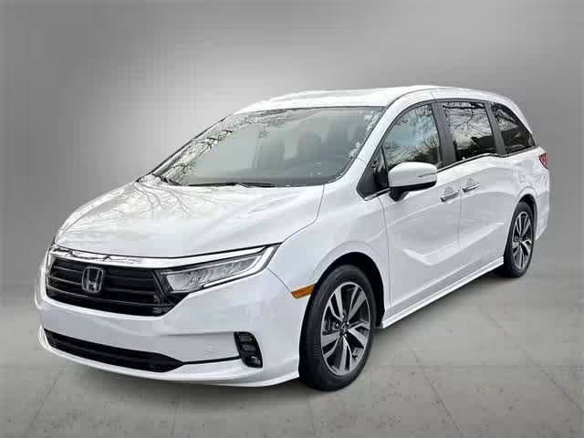 2021 Honda Odyssey Touring FWD photo