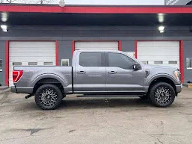 2021 Ford F-150 XLT 4WD photo