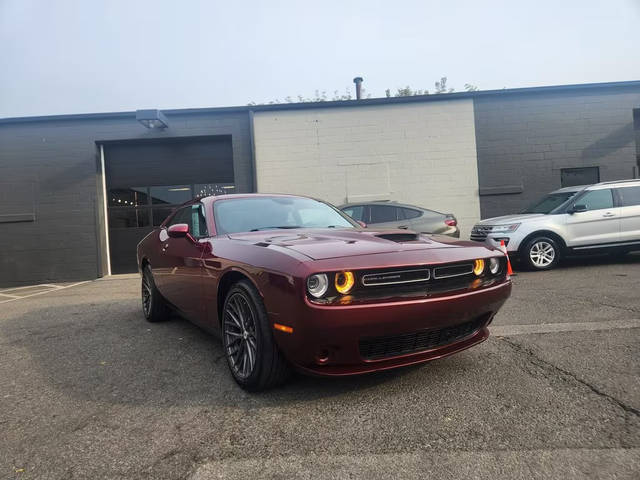 2019 Dodge Challenger SXT RWD photo