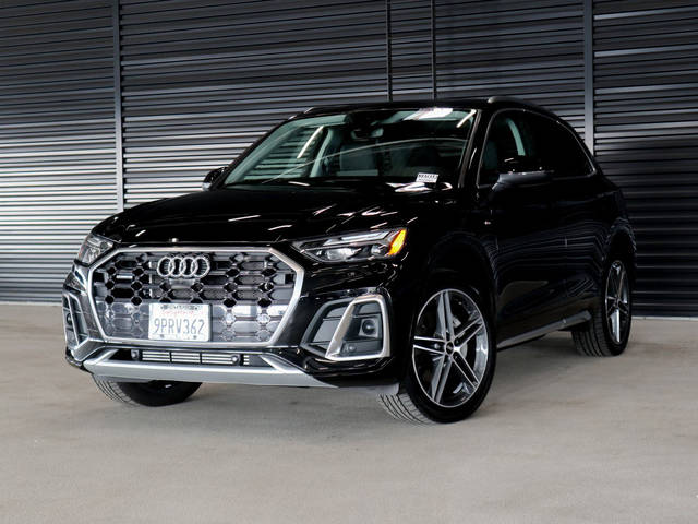 2021 Audi Q5 Premium Plus AWD photo