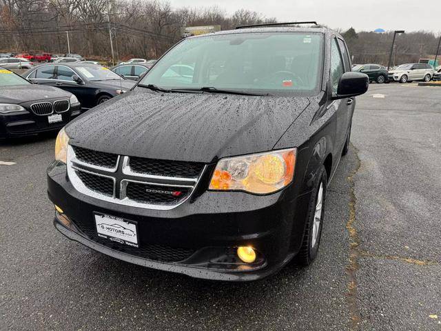 2019 Dodge Grand Caravan SXT FWD photo