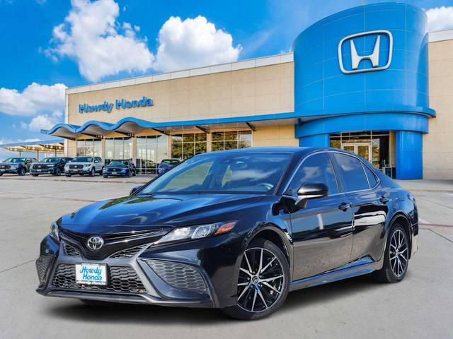 2021 Toyota Camry SE FWD photo