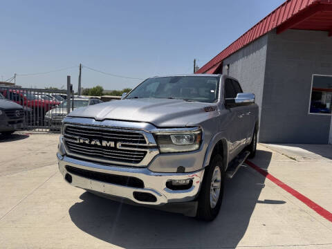 2020 Ram 1500 Laramie RWD photo