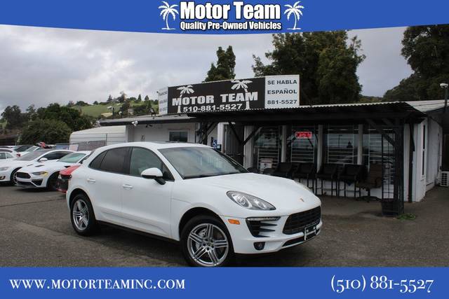 2015 Porsche Macan S AWD photo