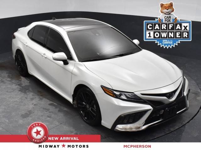 2021 Toyota Camry XSE FWD photo