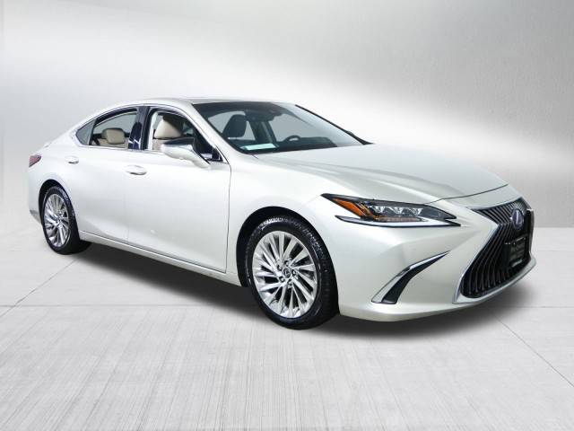 2021 Lexus ES ES 300h Luxury FWD photo