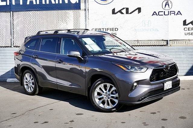 2021 Toyota Highlander Limited FWD photo