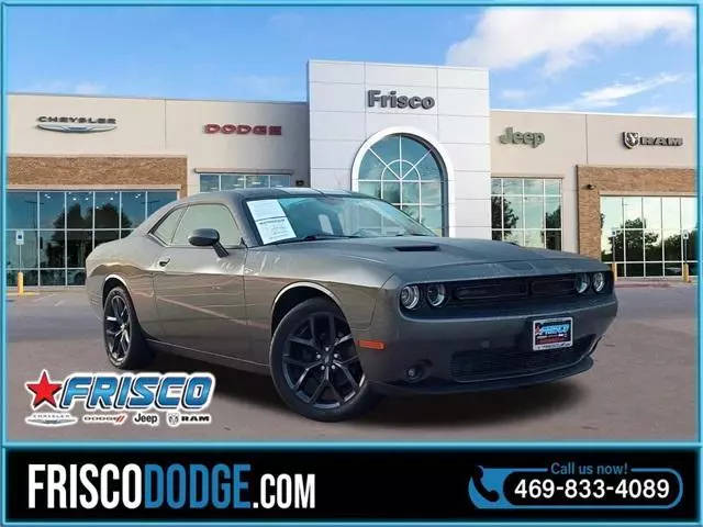 2021 Dodge Challenger SXT RWD photo