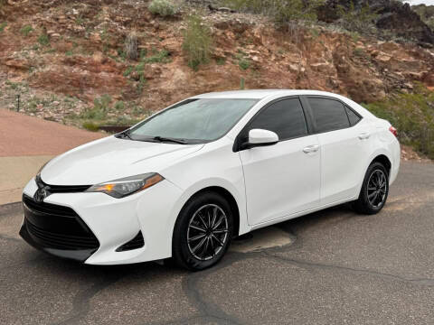 2019 Toyota Corolla LE FWD photo