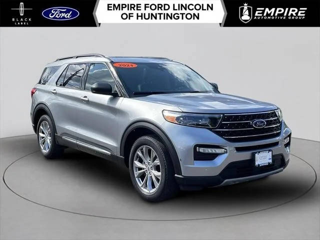 2021 Ford Explorer XLT 4WD photo