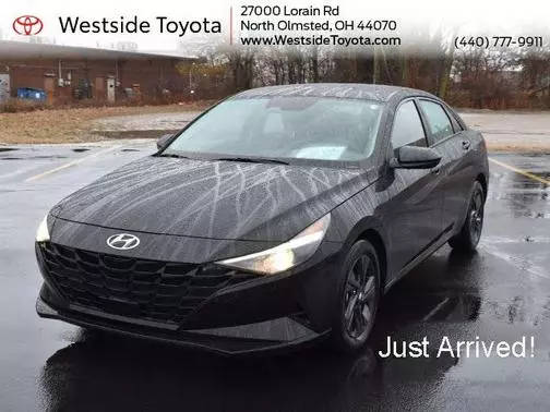 2021 Hyundai Elantra SEL FWD photo