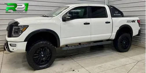 2021 Nissan Titan PRO-4X 4WD photo