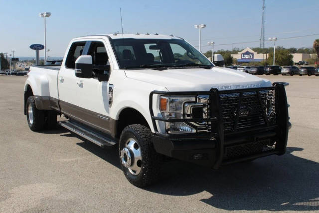 2021 Ford F-350 Super Duty LARIAT 4WD photo