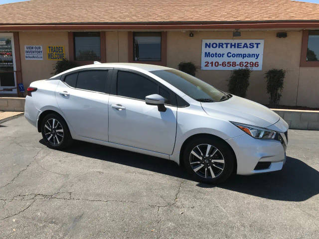 2021 Nissan Versa SV FWD photo