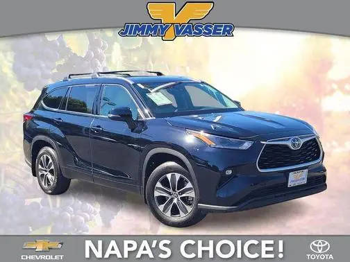 2021 Toyota Highlander XLE AWD photo