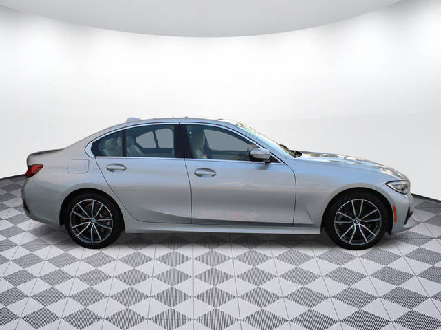 2019 BMW 3 Series 330i RWD photo