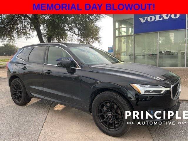 2020 Volvo XC60 Momentum AWD photo