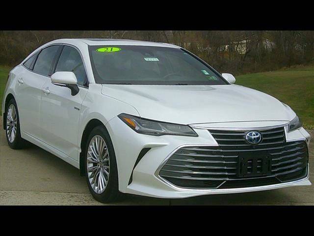 2021 Toyota Avalon Hybrid Limited FWD photo