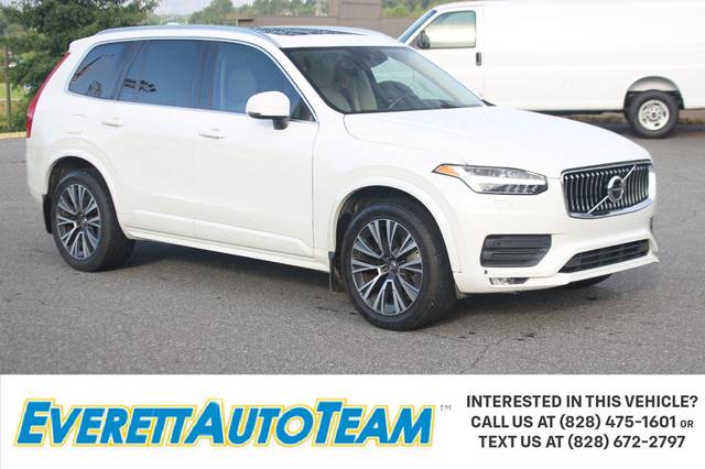 2021 Volvo XC90 Momentum AWD photo
