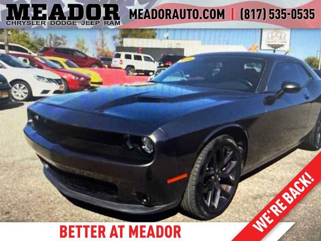 2021 Dodge Challenger SXT RWD photo