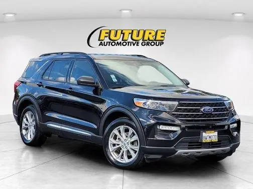 2021 Ford Explorer XLT 4WD photo