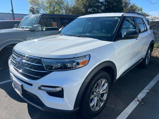 2021 Ford Explorer XLT 4WD photo
