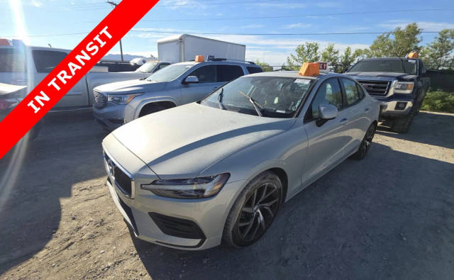 2020 Volvo S60 Momentum AWD photo