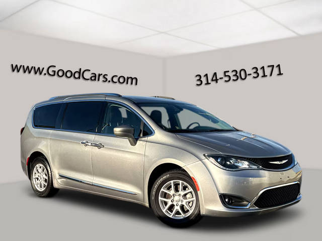 2020 Chrysler Pacifica Minivan Touring L FWD photo