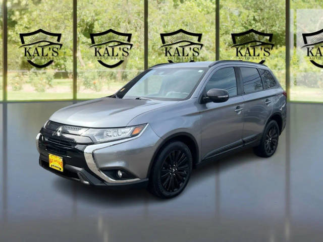 2020 Mitsubishi Outlander LE 4WD photo
