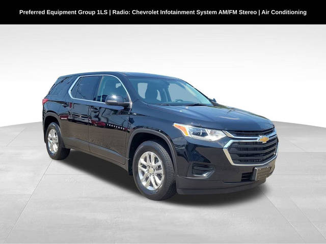 2021 Chevrolet Traverse LS FWD photo