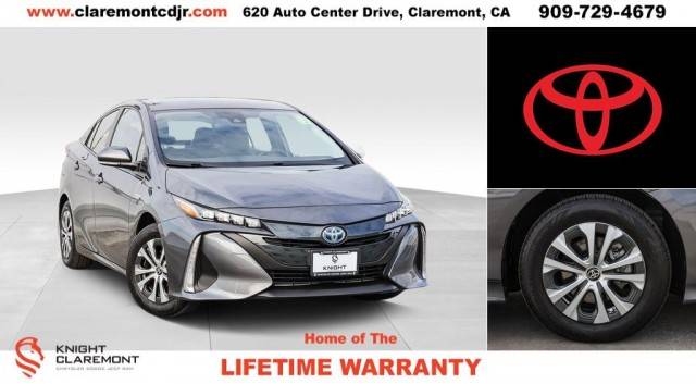 2021 Toyota Prius Prime XLE FWD photo