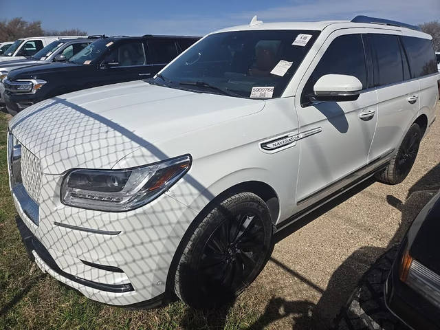 2021 Lincoln Navigator Reserve 4WD photo