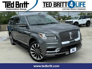 2021 Lincoln Navigator L Reserve 4WD photo