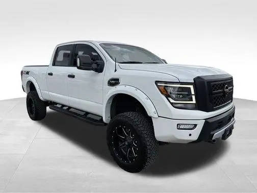 2021 Nissan Titan XD PRO-4X 4WD photo
