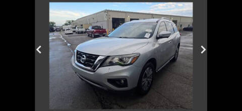 2020 Nissan Pathfinder SL FWD photo