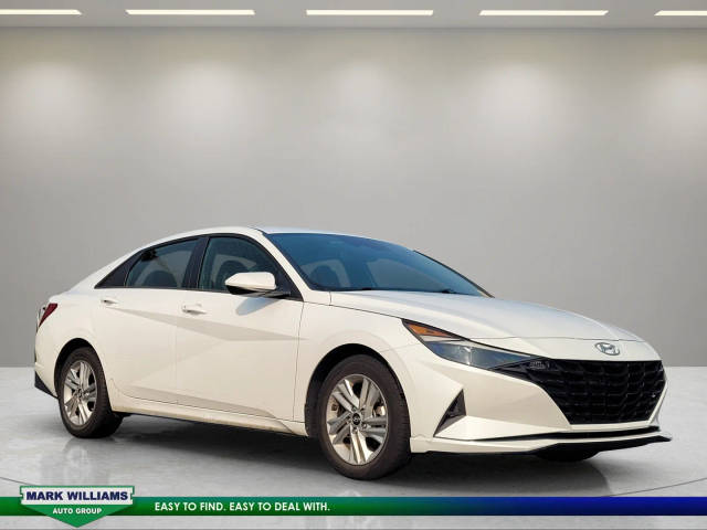 2021 Hyundai Elantra SEL FWD photo