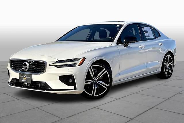 2019 Volvo S60 R-Design AWD photo