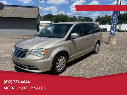 2015 Chrysler Town and Country Touring FWD photo