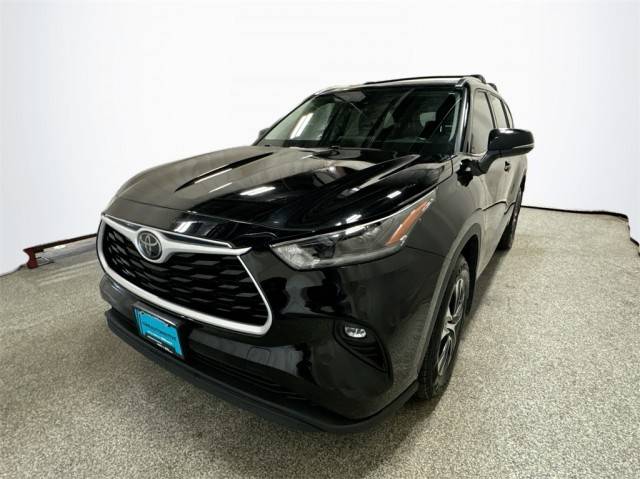 2021 Toyota Highlander XLE AWD photo