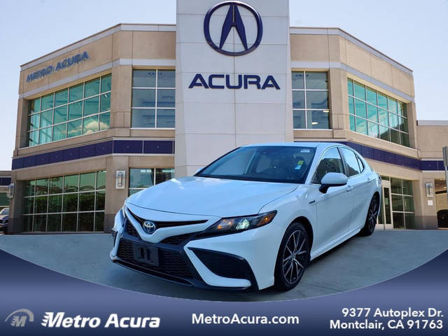 2021 Toyota Camry Hybrid SE FWD photo