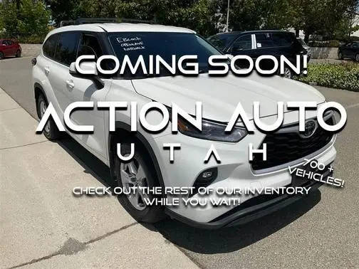 2021 Toyota Highlander LE AWD photo