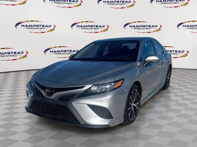 2020 Toyota Camry SE FWD photo