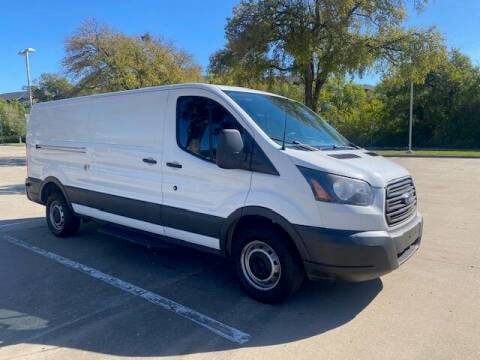 2017 Ford Transit Van  RWD photo