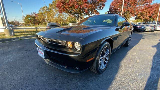 2019 Dodge Challenger SXT AWD photo